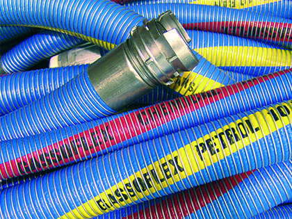 Composite hoses, flexible and resistant.
